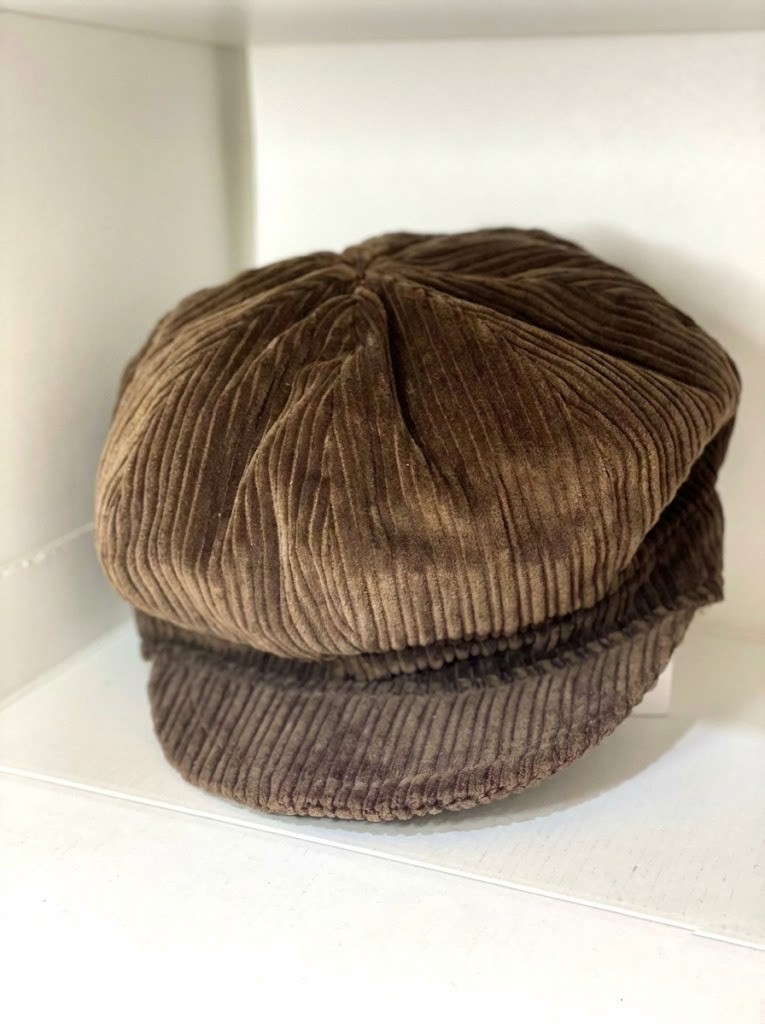 coppola-in-velluto-a-coste-marrone-stile-newsboy